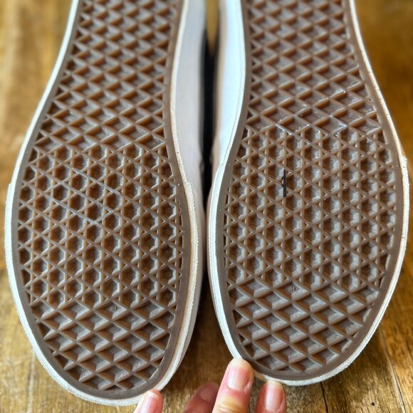 Men's Vans Atwood Deluxe Skate Shoes - Picture 7 of 7